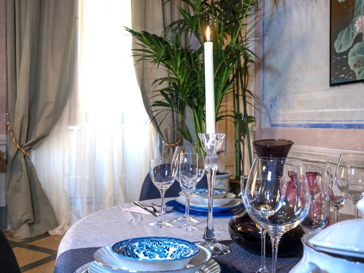 Luxury - Elegante Appartamento Nel Cuore Di لوكا المظهر الخارجي الصورة